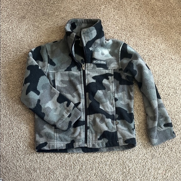 Columbia Kids Camo Fleece Jacket - Black and Gray - Picture 1 of 1